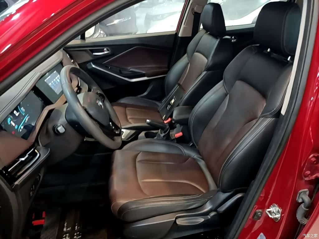 Changan CS15, 2019 15