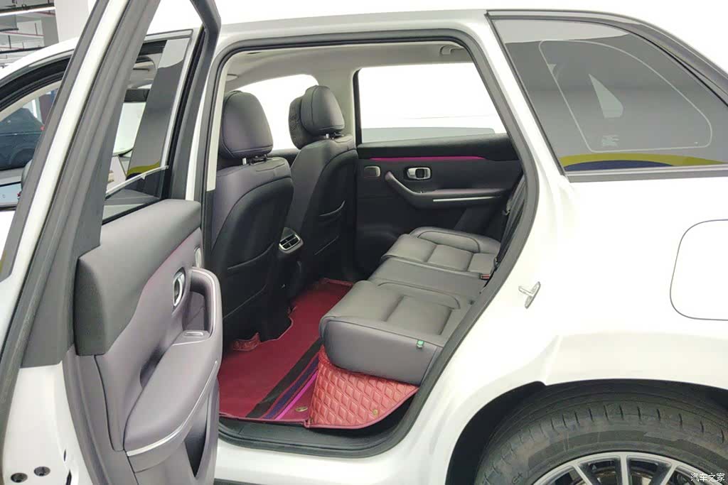 Leapmotor C10, 2024 11