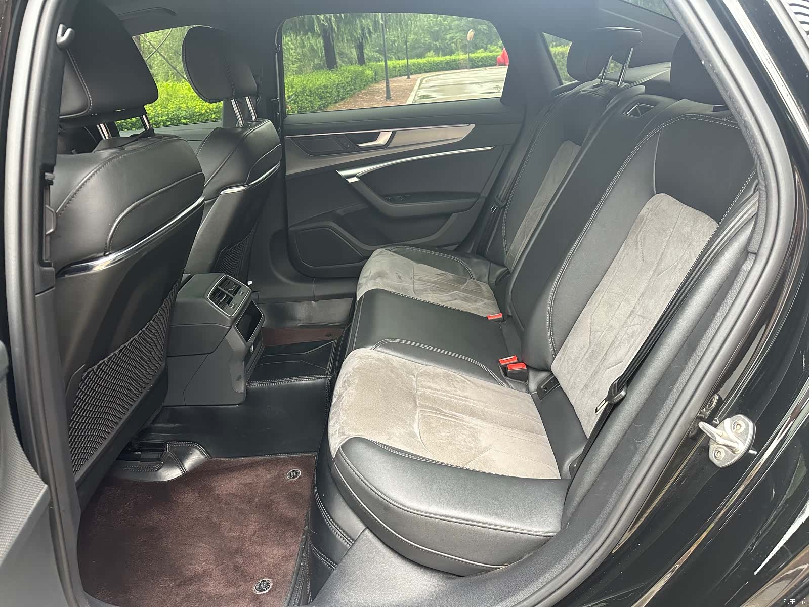 Audi A6L, 2022 10