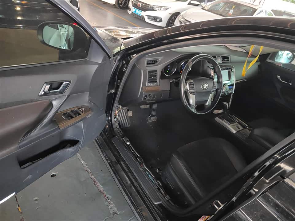 Toyota Reiz Toyota Reiz