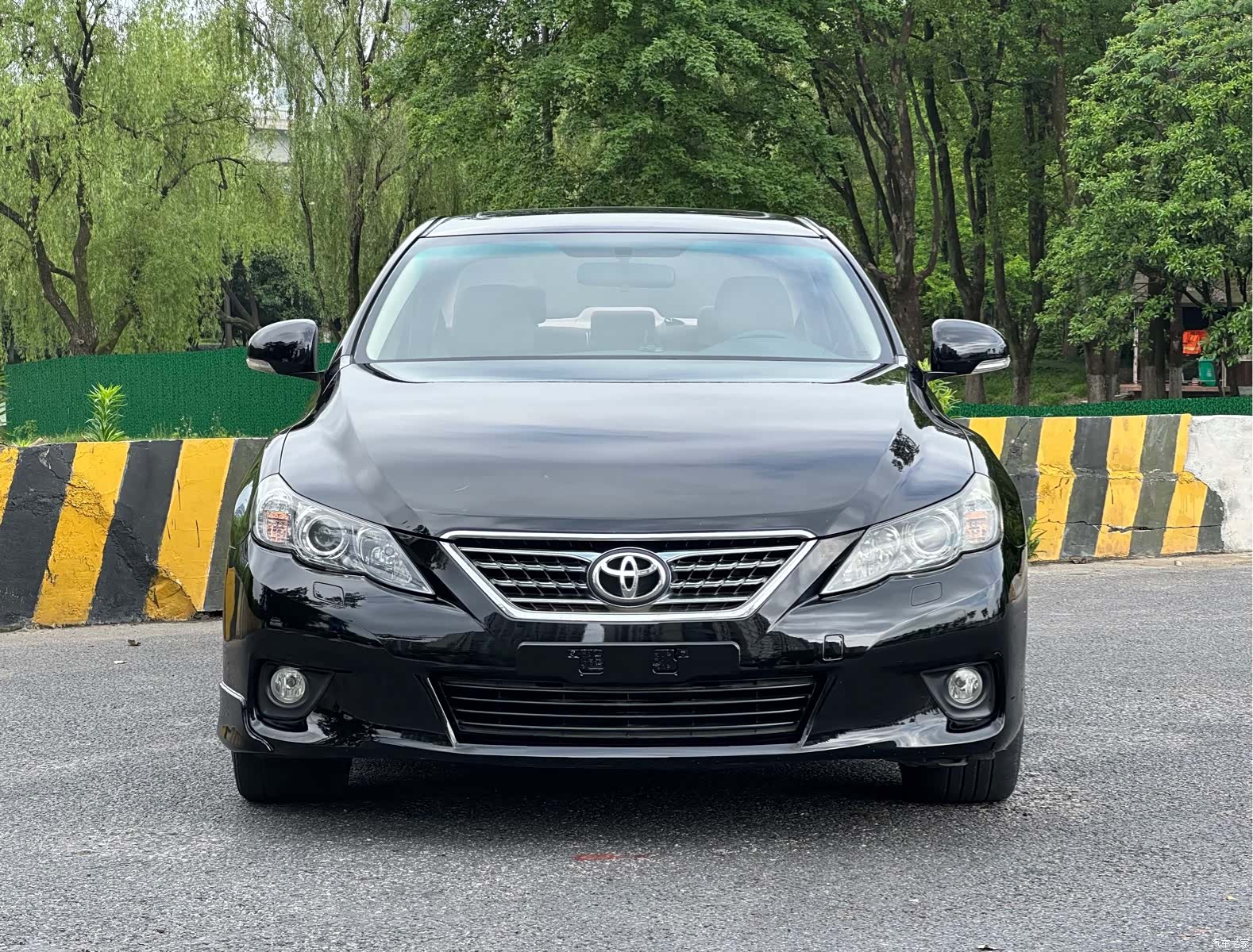 Toyota 2.5V, 2012 2
