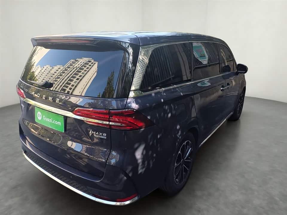 Roewe iMAX8