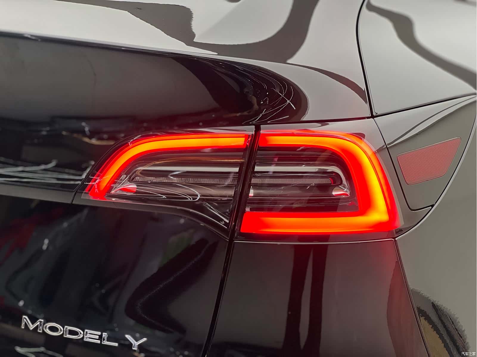 Tesla Model Y, 2021 19