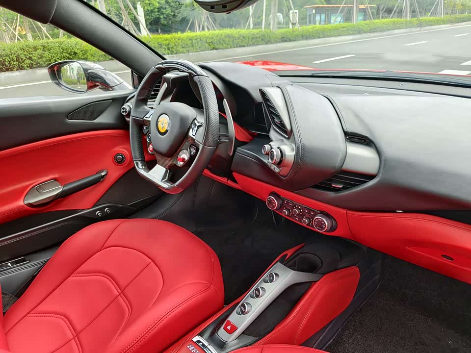 Ferrari 488