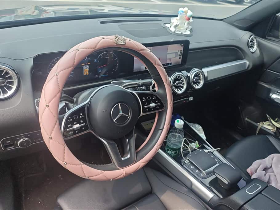 Mercedes-Benz GLB Mercedes-Benz GLB