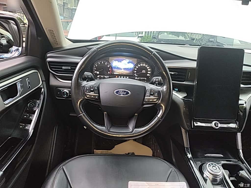 Ford Explorer, 2020 11