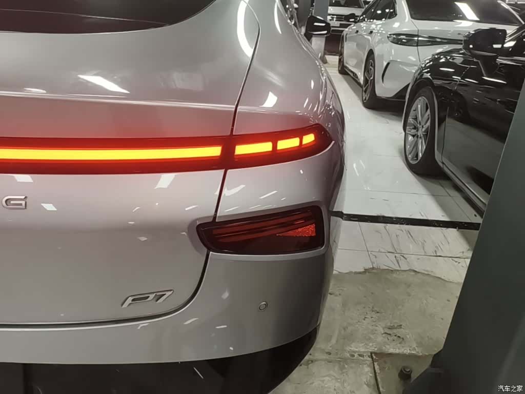 Xpeng P7, 2023 8