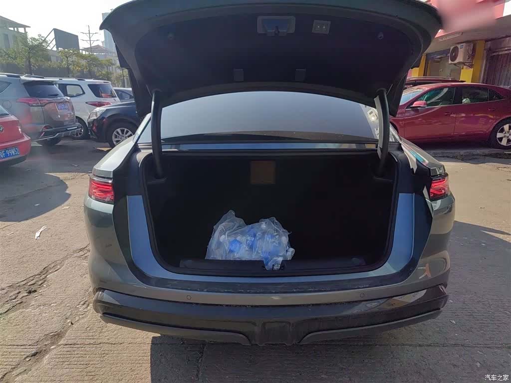 BYD Han, 2025 18