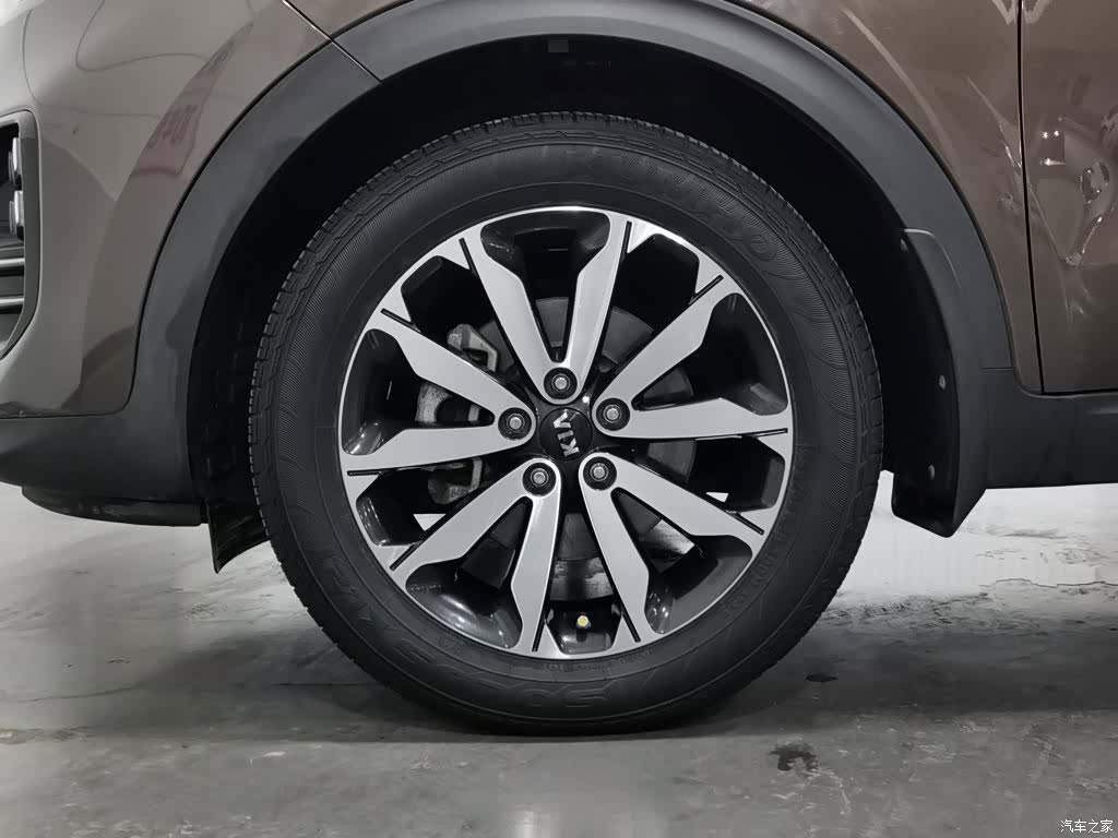Kia KX5, 2016 17