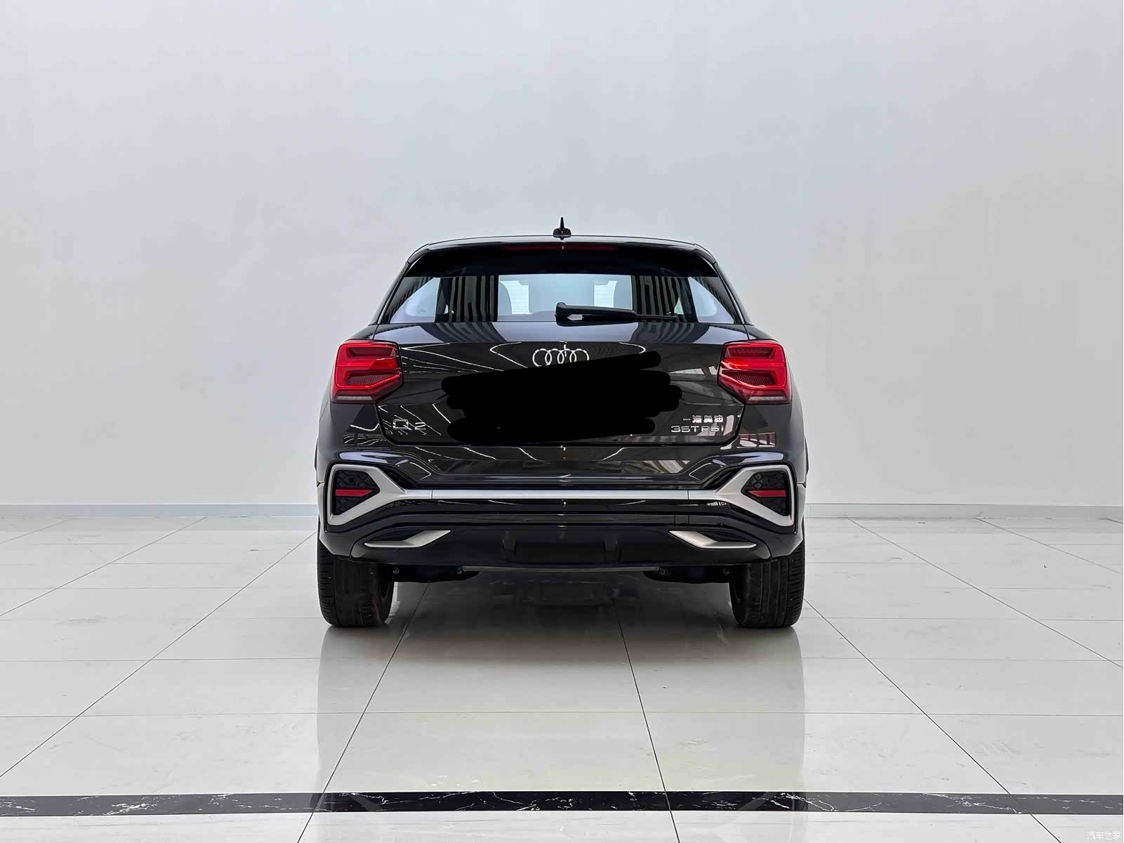 Audi Q2L, 2024 4