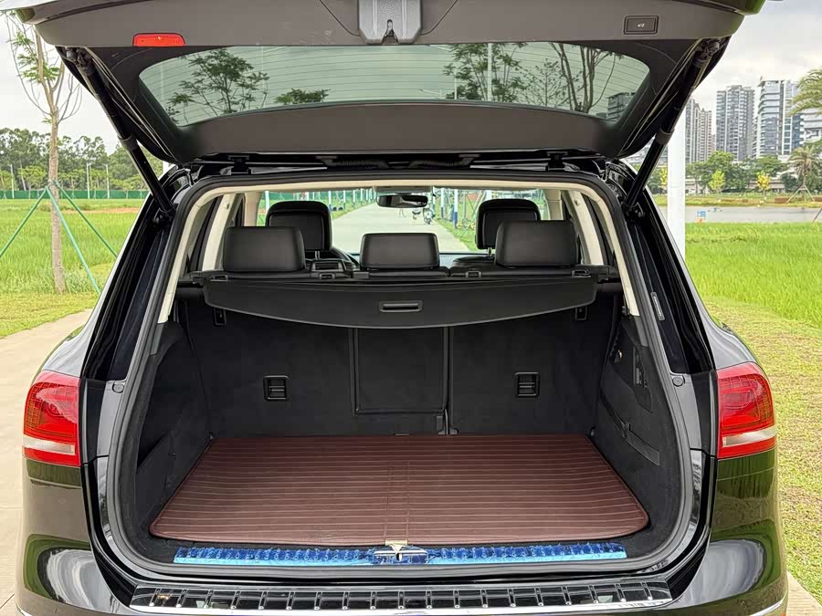 Volkswagen Touareg 2017, фото 11