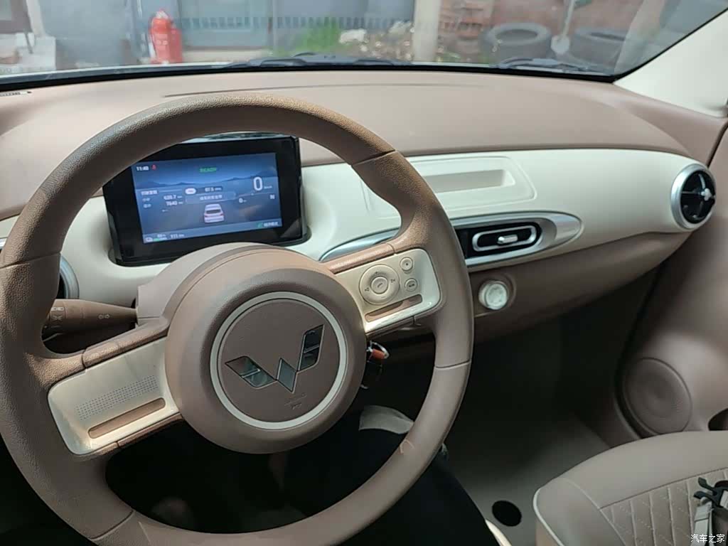 Wuling MINIEV, 2025 10