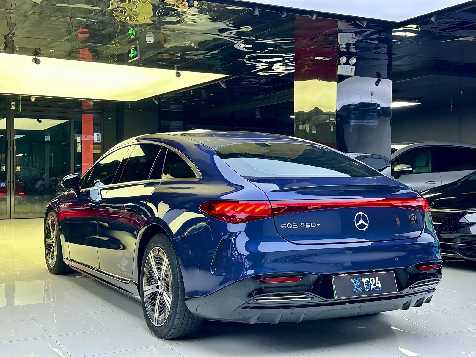 Mercedes-Benz EQS, 2022 17