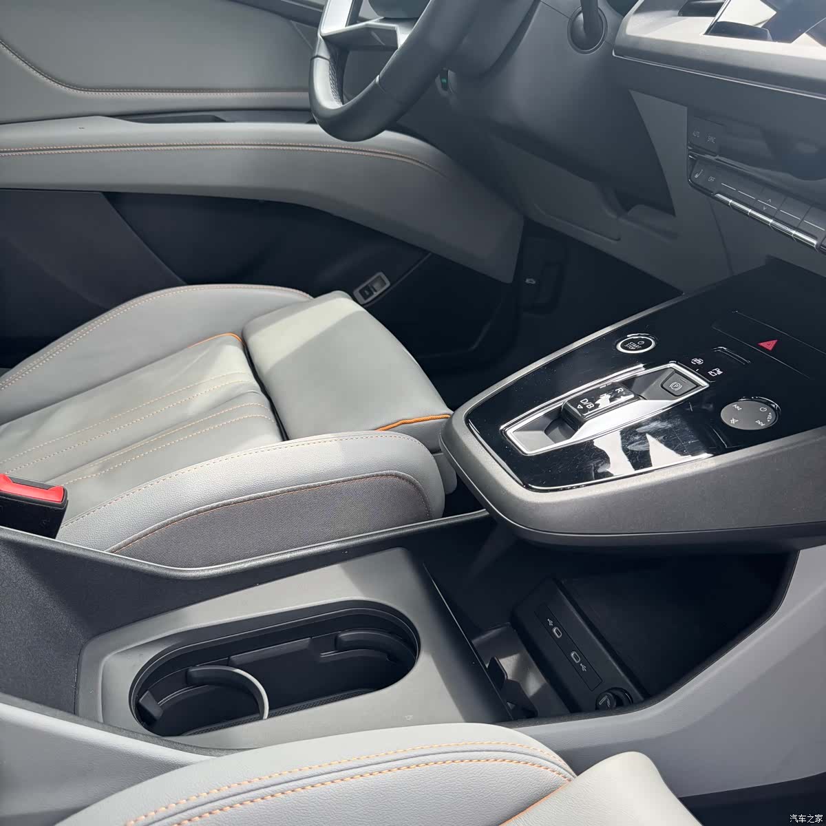 Audi Q5 e-tron, 2022 19