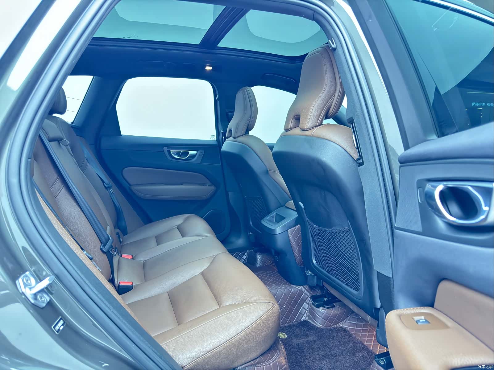 Volvo XC60, 2021 10