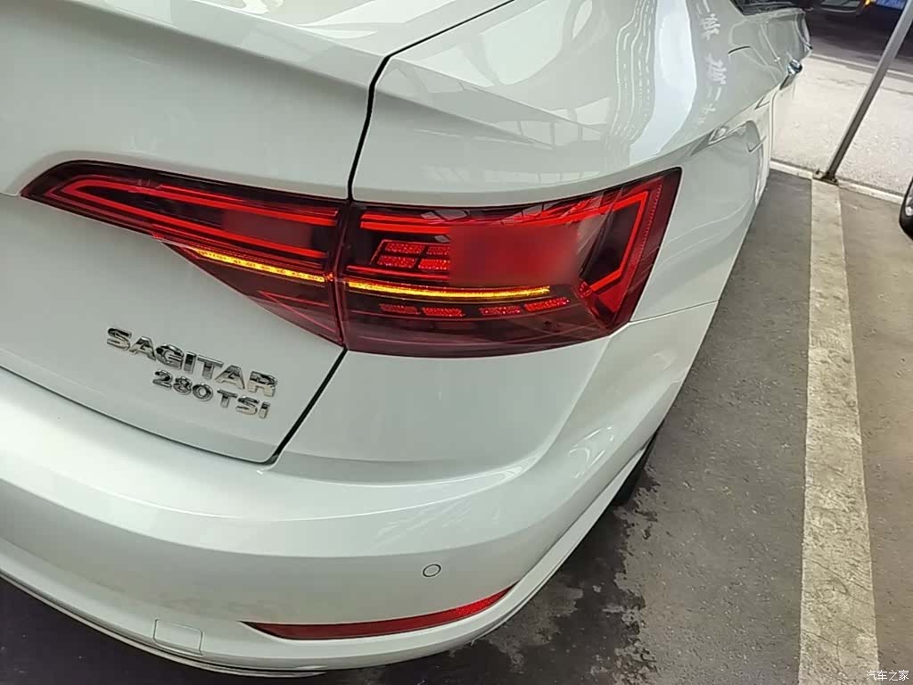 Volkswagen Sagitar, 2022 8