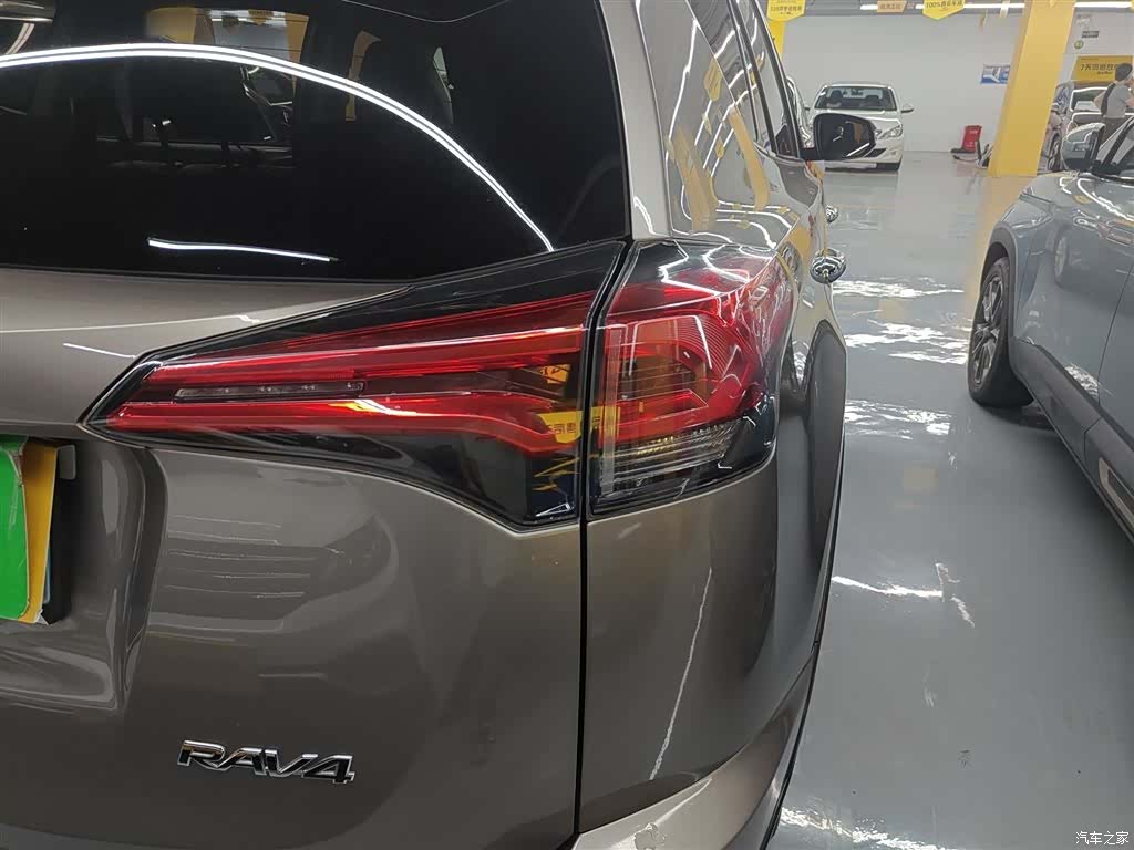 Toyota RAV4, 2018 24