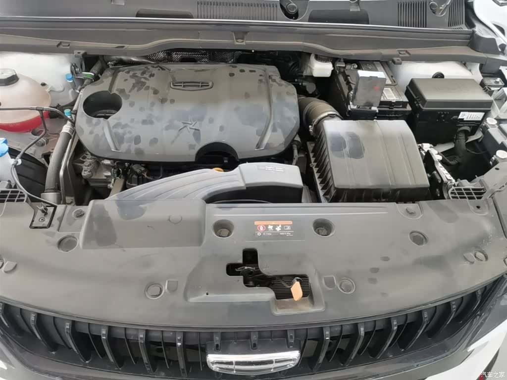 Geely Coolray, 2023 20