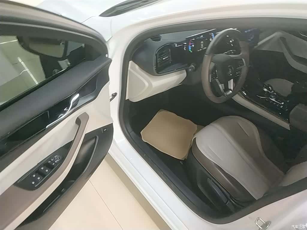 BYD Qin, 2024 16