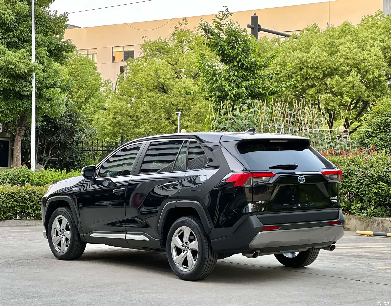 Toyota RAV4, 2020 16