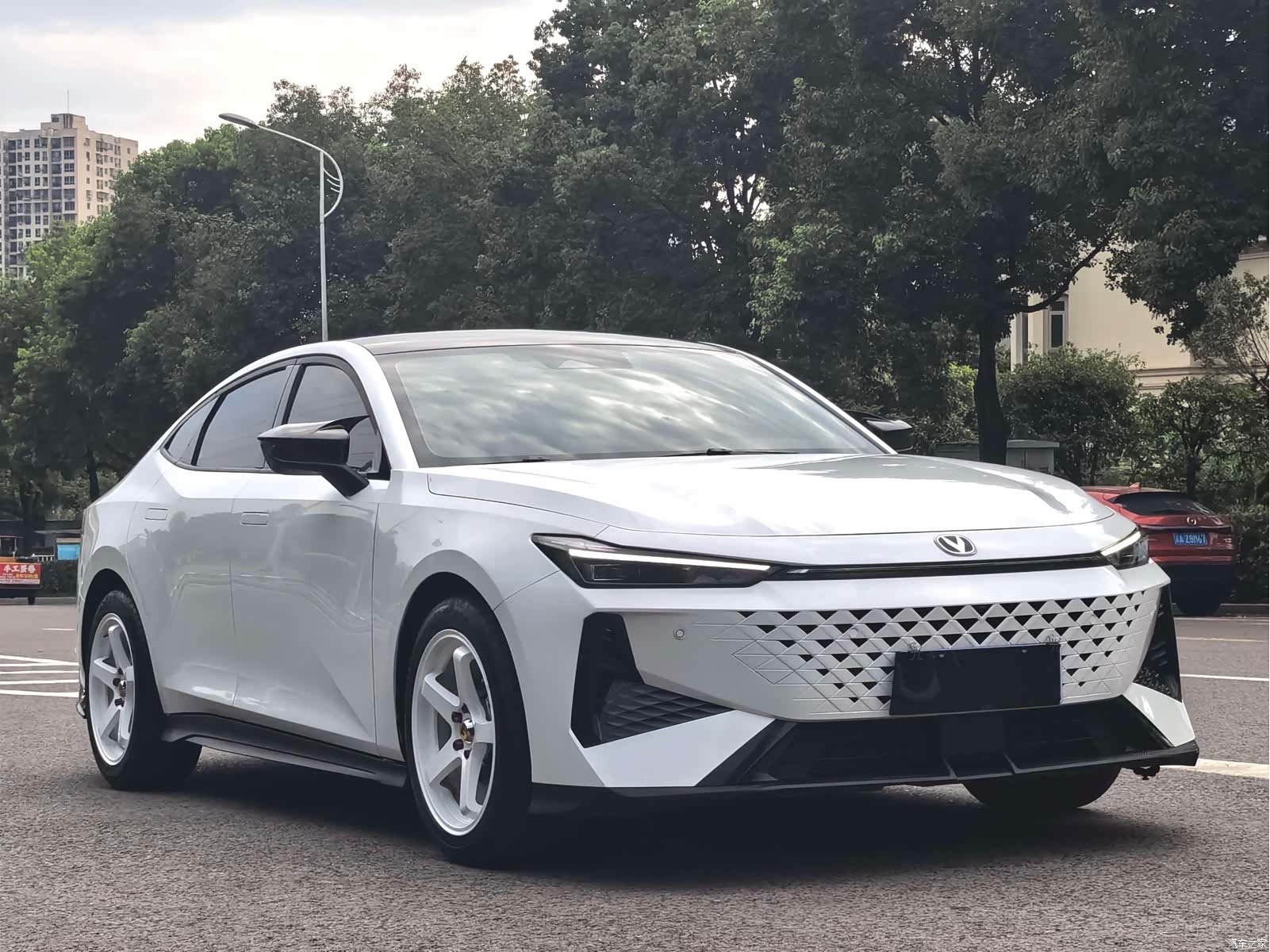 Changan UNI-V, 2024 3