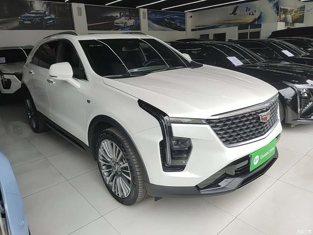 Cadillac XT4, 2025 4