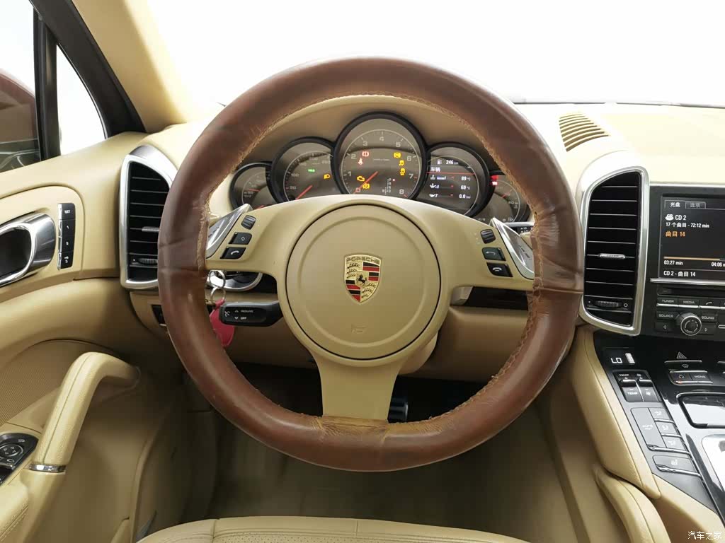 Porsche Cayenne, 2013 11