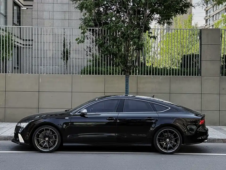Audi S7