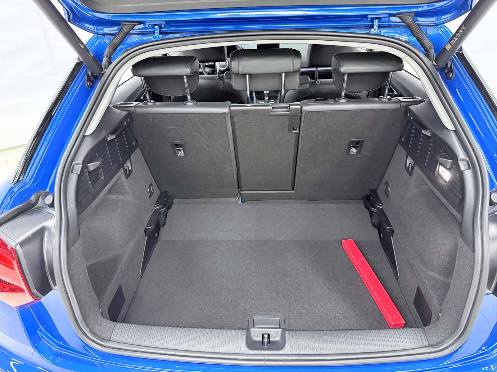 Audi Q2L, 2022 23