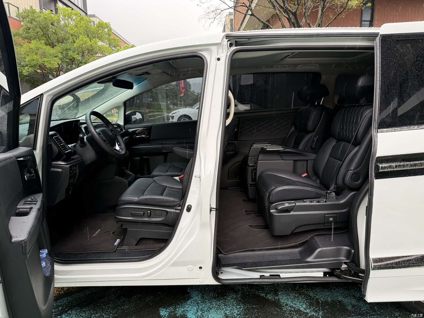 Honda Elysion, 2019 12