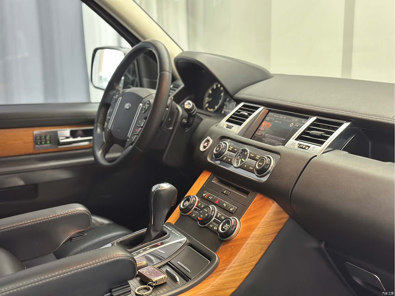 Land Rover Range Rover, 2012 41