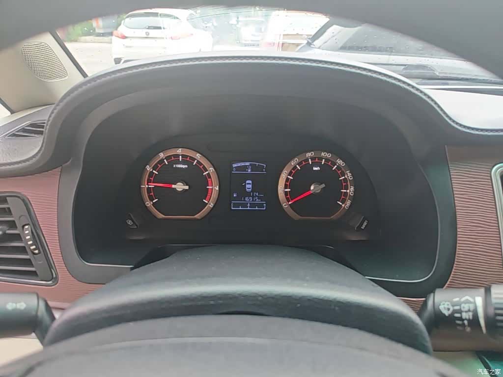 DongFeng M5, 2019 12