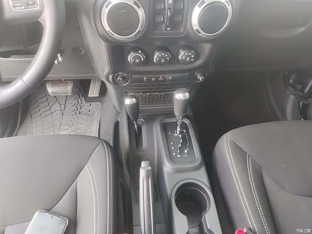 Jeep Wrangler, 2016 14