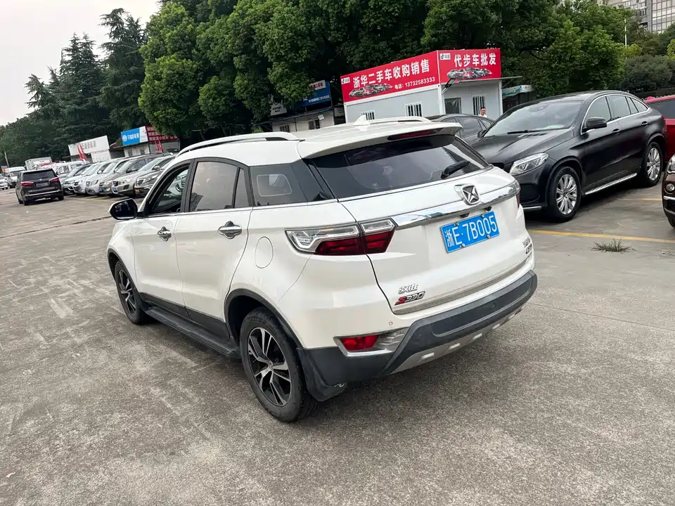 JMC Yusheng S330 JMC Yusheng S330