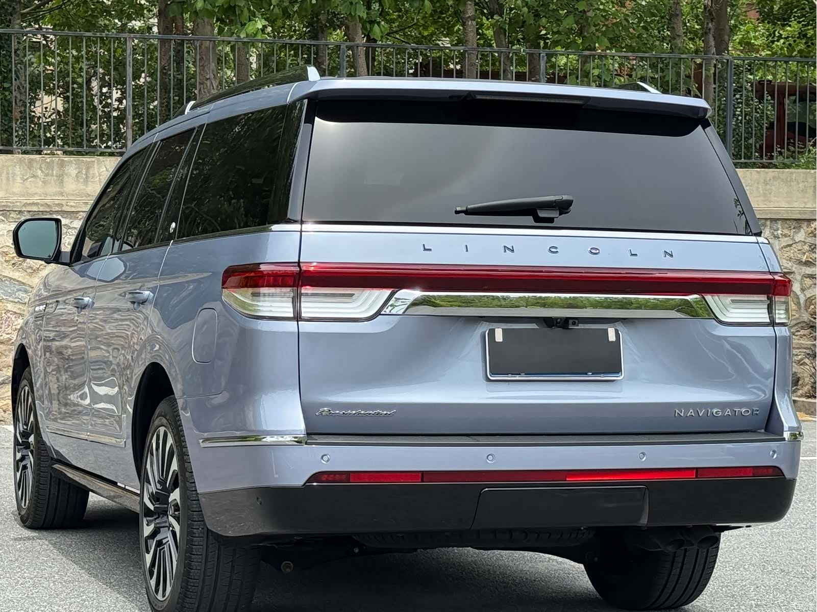 Lincoln Navigator, 2023 7