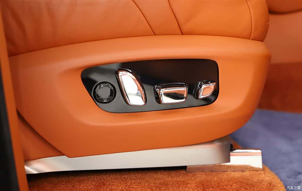 Rolls-Royce Phantom, 2019 25