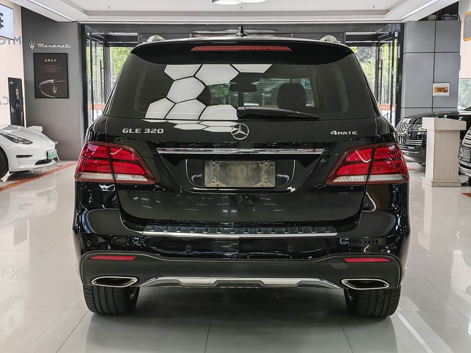 Mercedes-Benz GLE Mercedes-Benz GLE
