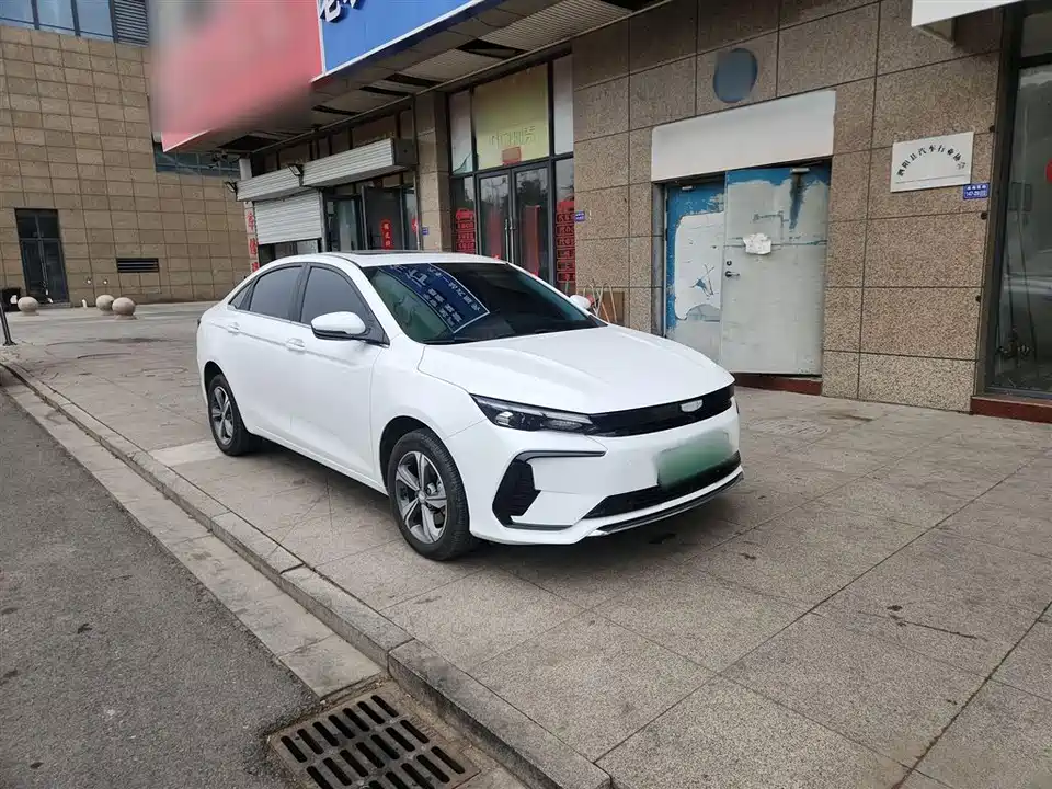 Geely Emgrand L HiP