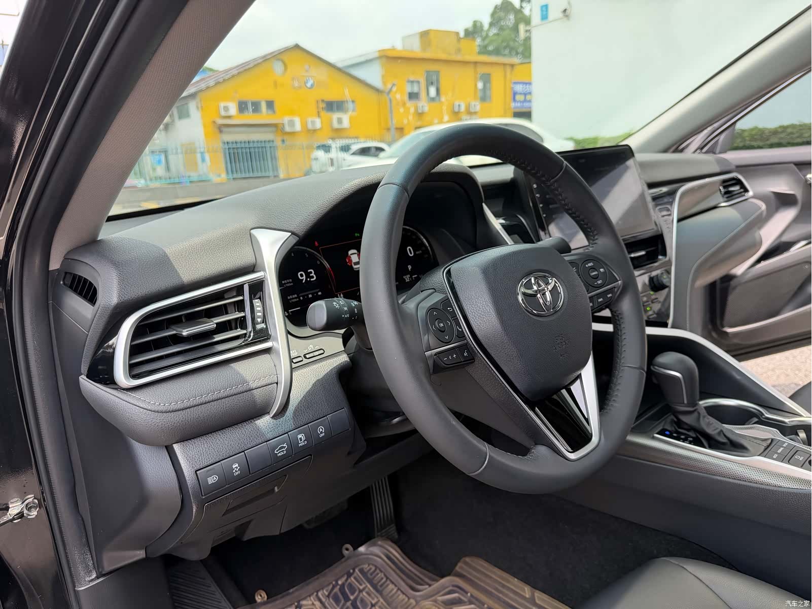 Toyota Camry, 2022 9