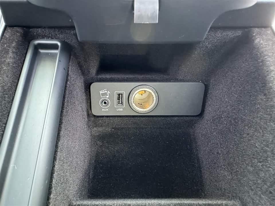 Jaguar XJ Jaguar XJ