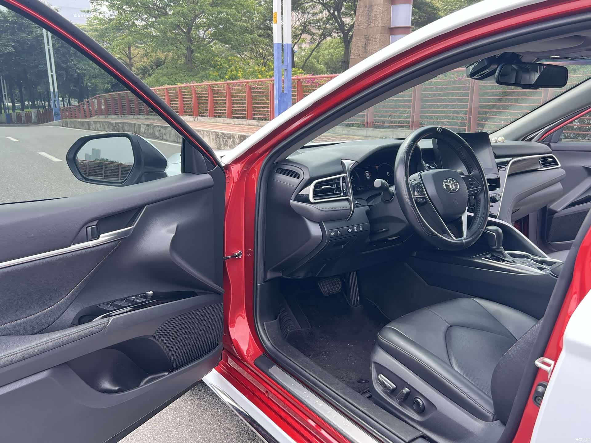 Toyota Camry, 2023 10