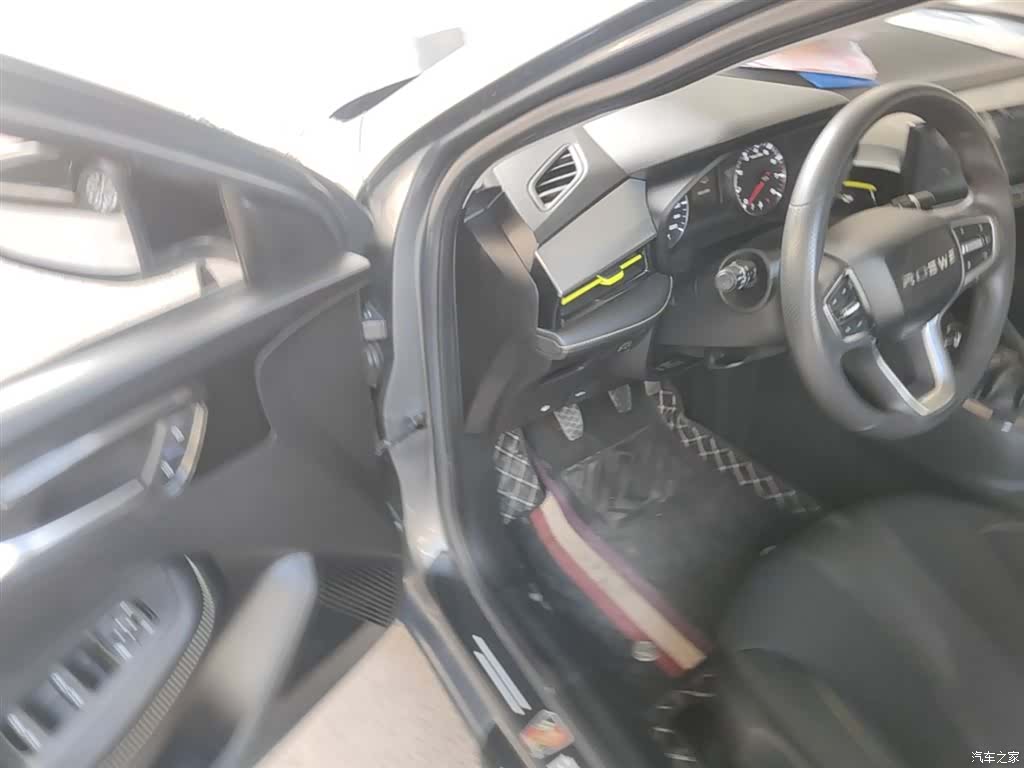 Roewe i5, 2023 16