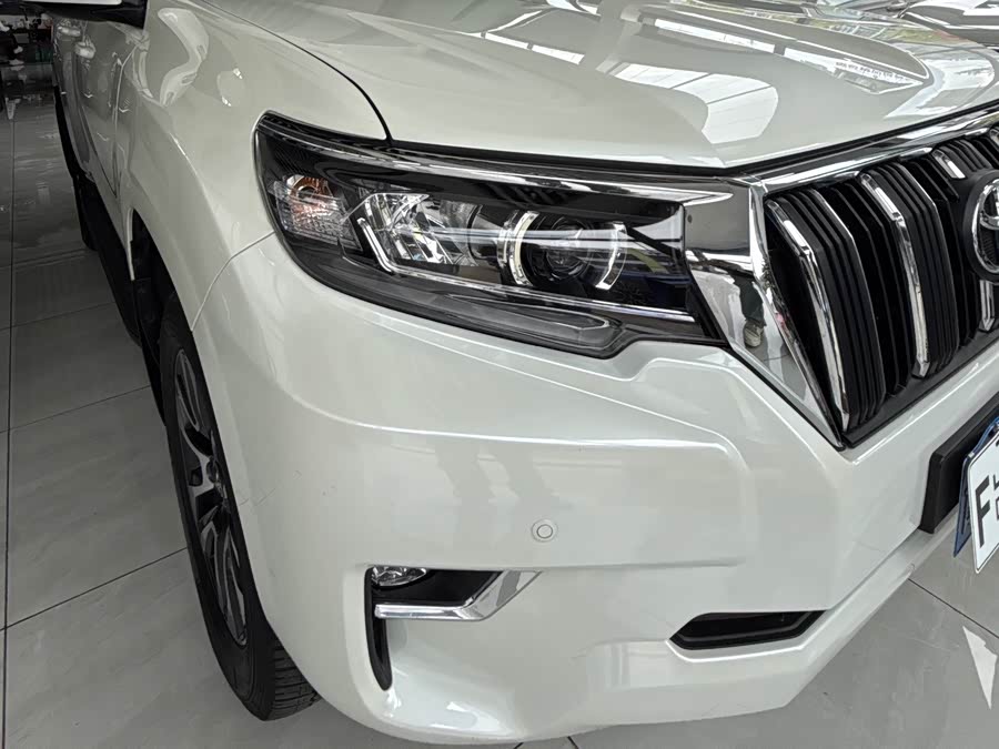 Toyota Prado 2024, фото 4