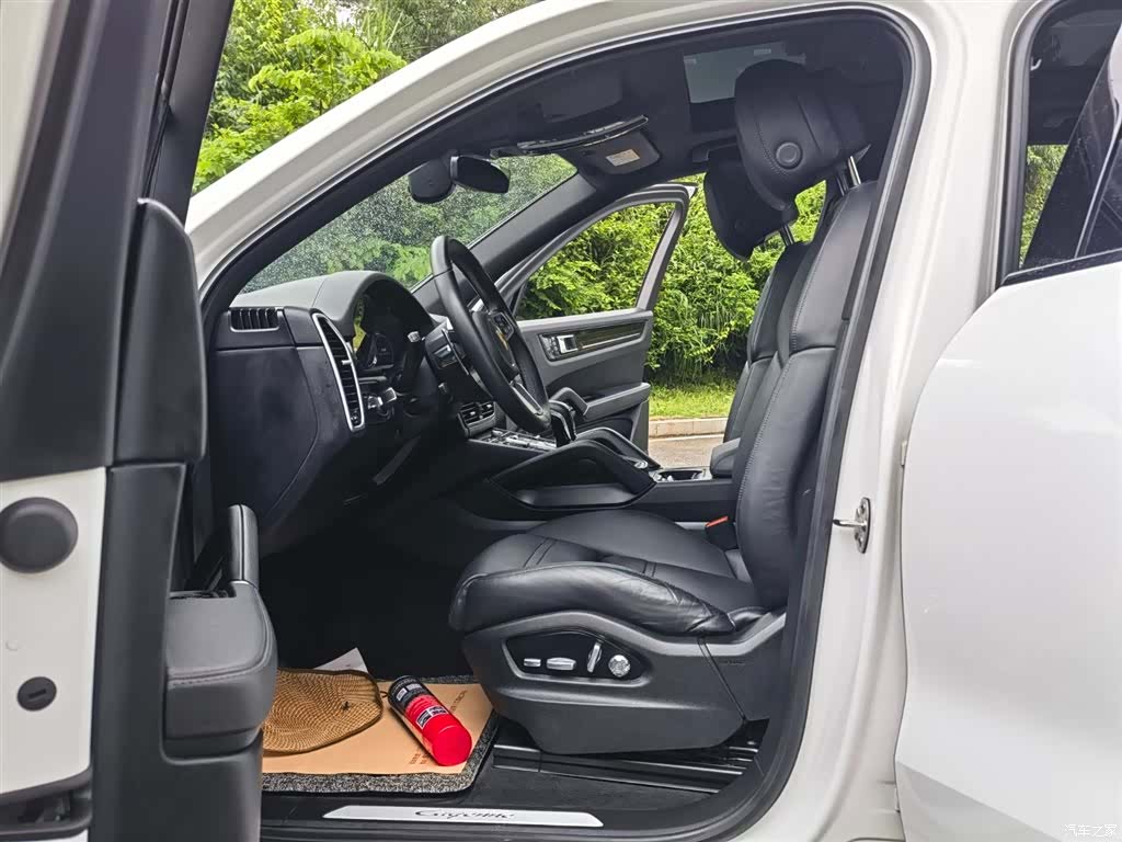 Porsche Cayenne, 2019 9