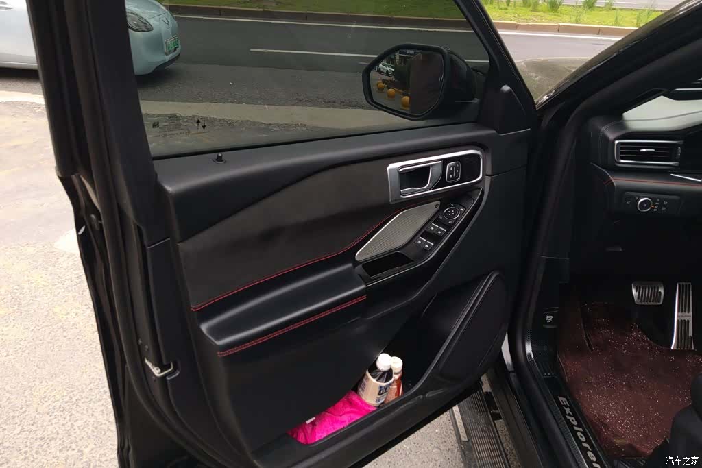 Ford Explorer, 2023 7