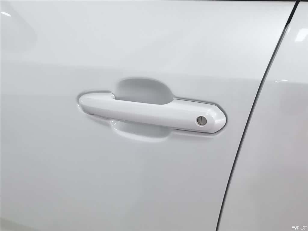 Toyota RAV4, 2024 18