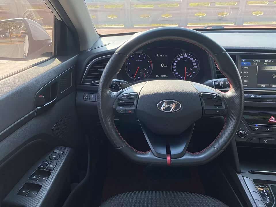 Hyundai Lead