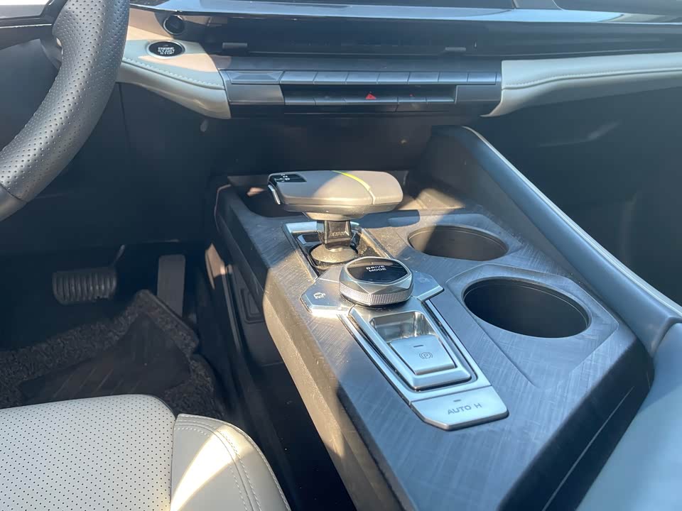 Changan UNI-V Smart iDD