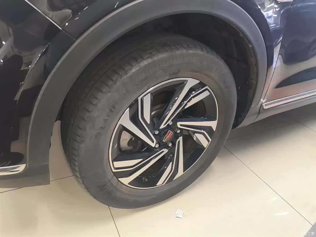 Hongqi HS5, 2022 23