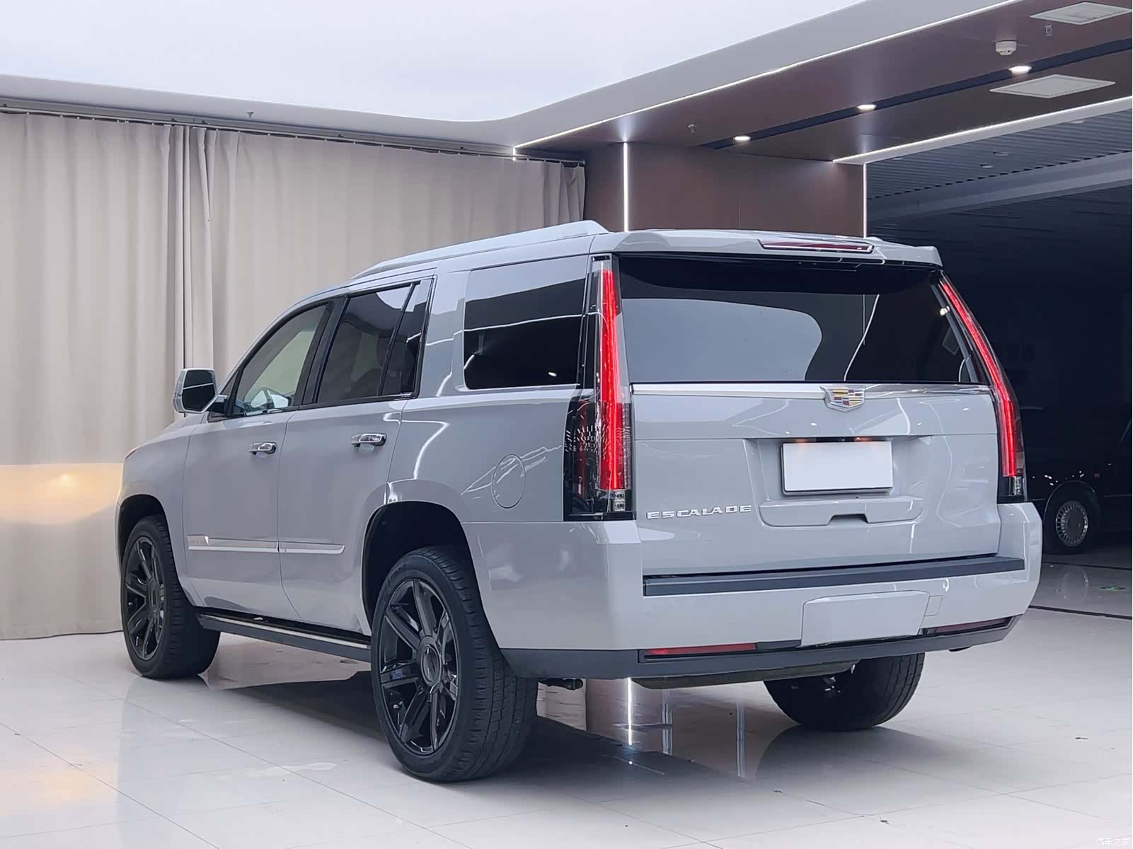 Cadillac Escalade, 2016 19